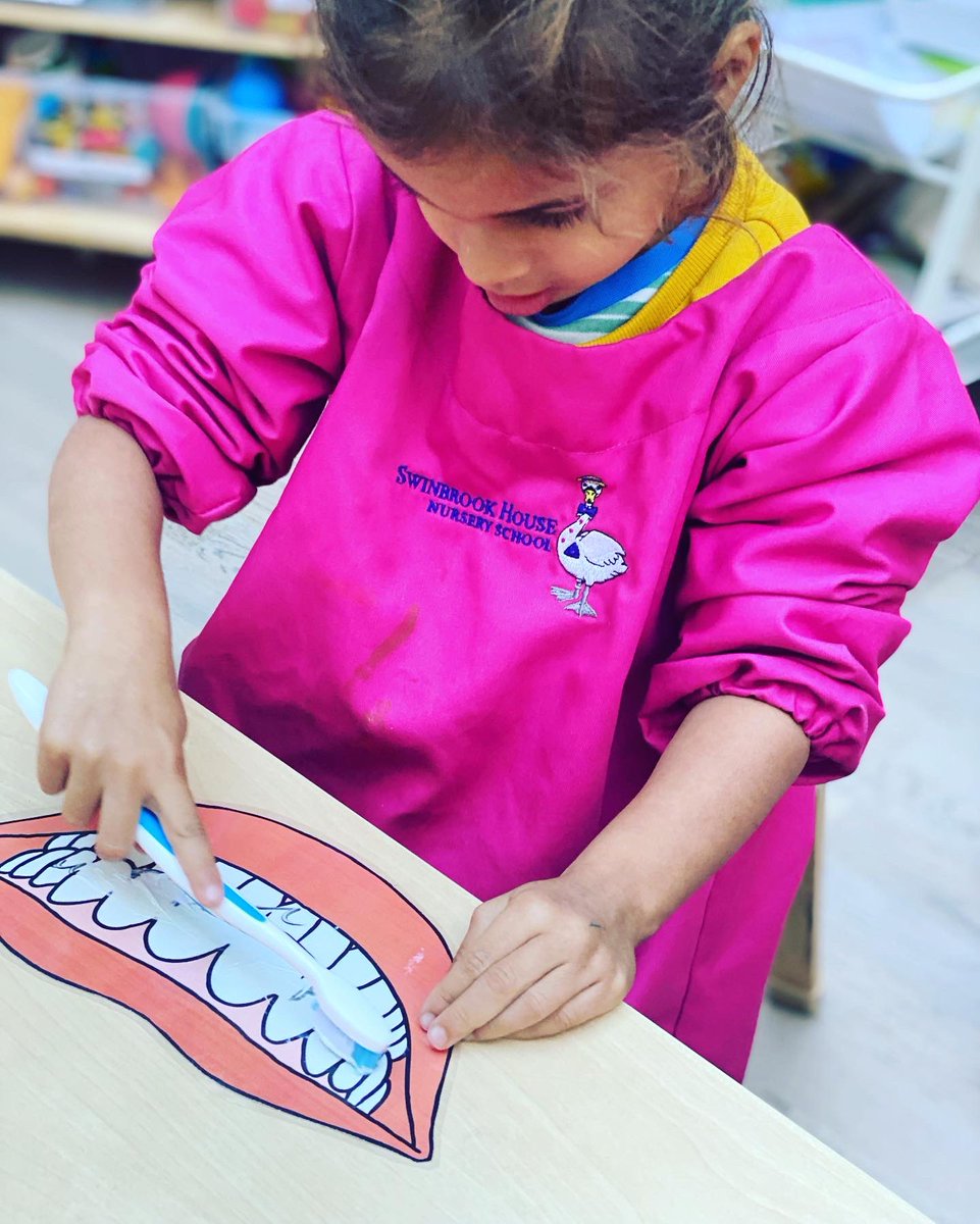 shmarylebone's tweet photo. Today the Swan Class have been learning about the importance of dental hygiene. 🦷 The children had a go a brushing some pretend teeth too. @chatsworthschls #marylebone #eyfs #nurseryschool #earlyyears #oralhealth #dentalhygiene @EYChatsworthSch @ChatsworthNurs1 https://t.co/7gca67vyW5