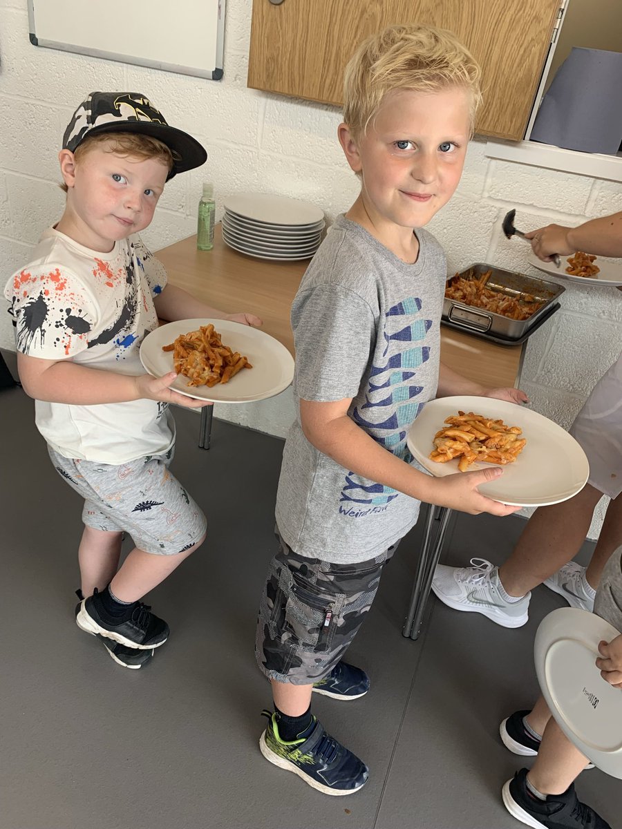 MollysGift6's tweet photo. 🙌🏼🦋 FREE 2 DAY CAMP OCTOBER HALF TERM 🦋🙌🏼

We are delivering a two day holiday camp for 5-11 years on Mon 18th &amp; Tues 19th October 9am-3pm at The Arc Community Hub!* 

We will provide a FREE healthy breakfast and lunch for all young people who attend!

*Criteria for FREE places https://t.co/1VDXwWcRJl
