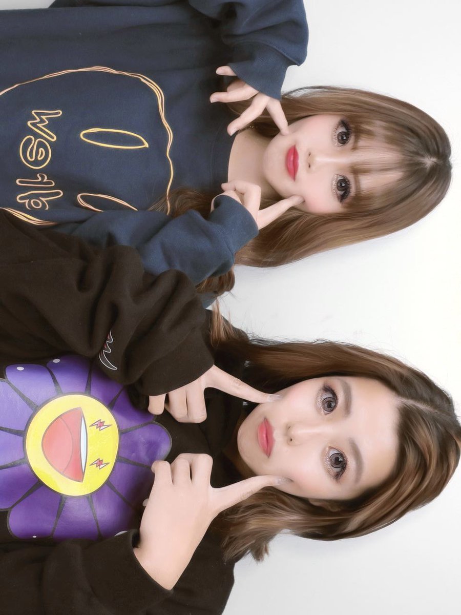 charahon1129's tweet photo. 久しぶりにプリクラ撮ったら色黒い。笑笑 https://t.co/oIG3qgRZOK