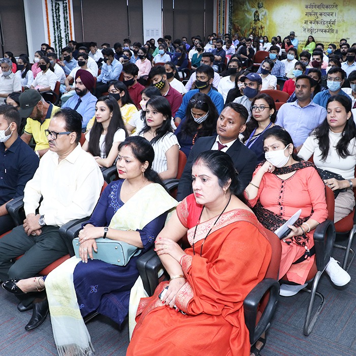 JaipuriaMBA's tweet photo. Shubharambh!
The day finally came when the new journey of our MBA aspirants kicked off!
#JaipuriaGhaziabad #JaipuriaMBA #Indirapuram #Ghaziabad #AKTU #BestManagementCollege #MBA #MBAinBusinessAnalytics #NAACAGradeInstitute #BestPlacements #MDP #LearnWithJaipuria https://t.co/UF1axtoBC5