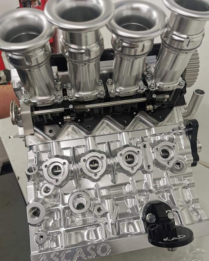 AandMEDM's tweet photo. The A+5 #engineblock & KADโs 16v #cylinderhead seen together for the first time, part of the new 1171cc engine.
#kentautodevelopments #Aseries #MiniRacers #MiniWorld #Mini16v #enginebuild #raceengine #gbmfg #engineeringuk #UKmfg https://t.co/yPSnRPNGcF