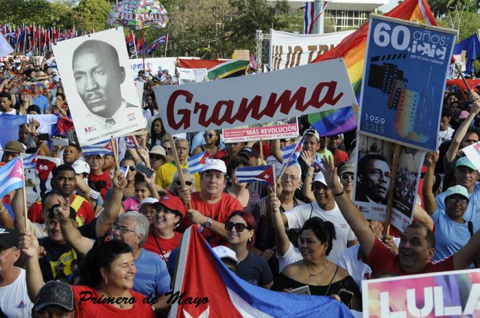 MMarreroCruz's tweet photo. El #4DeOctubre de 1965 circuló la primera edición del periódico #Granma, como órgano oficial del Comité Central del #PartidoComunistaDeCuba y de la Revolución Cubana. ¡Muchas felicidades a los trabajadores de #Granma de todos los tiempos! https://t.co/MCsy36OOSG