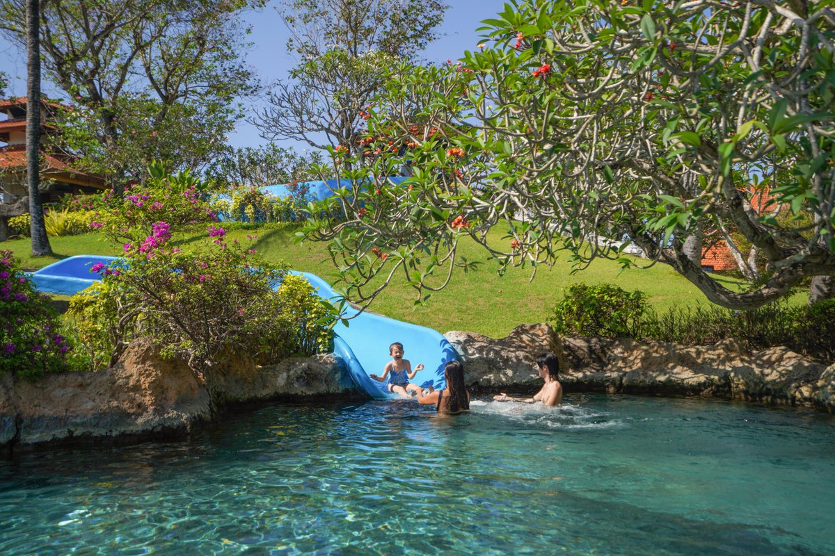 grandhyattbali's tweet photo. Pack your bag and recharge in our unparalleled pools and 50-meter waterslide.
#grandhyattbali #hyatt #grandhyatt #luxuryescape #welcomebacktobali #daypasspool #daypassbali #pooldaypass https://t.co/lCH146yUea