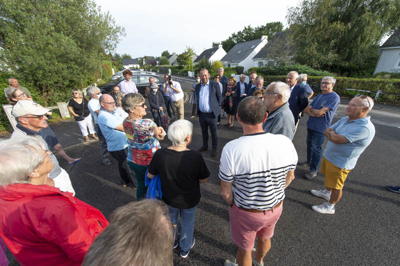 MairieDeVannes's tweet photo. 🚶♂️Rencontre publique de quartier | Rendez-vous ce lundi à 18h pour une déambulation dans le quartier nord-gare avec le maire, @davidrobo56 #Vannes #deambulation https://t.co/nmA3v21hVu