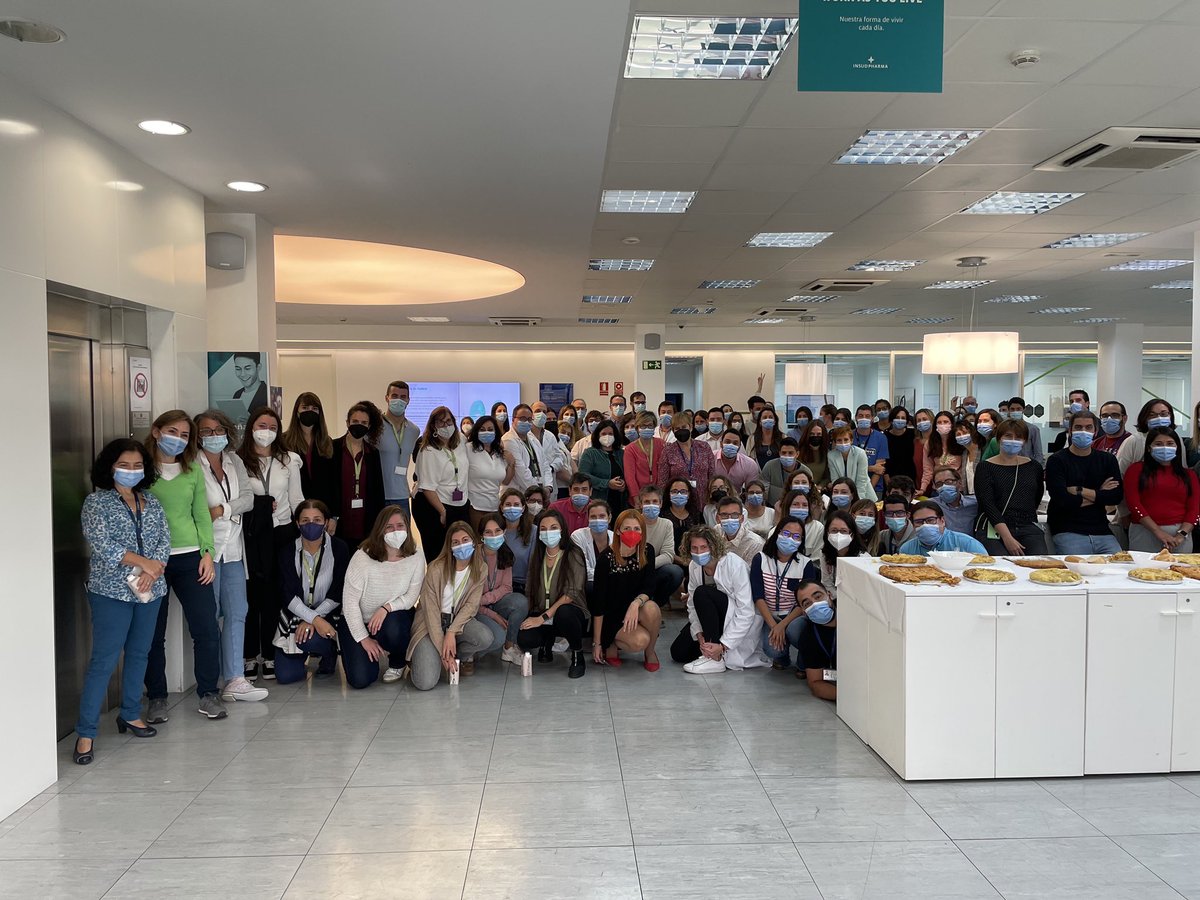 MerSanson's tweet photo. Celebrando la próxima jubilación de Isabel Hermida, un ejemplo profesional  y humano a seguir , va por ti el 👏 de tus compañeros en @Chemo_Pharma @InsudPharma https://t.co/4a0FlWNBZa