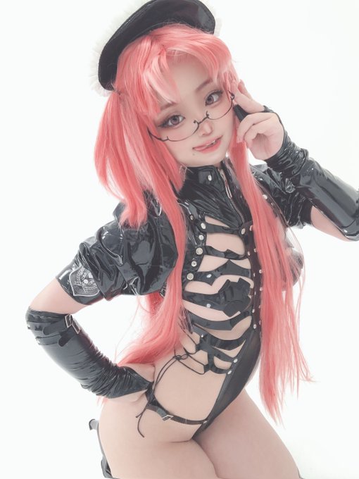 コスプレイヤー社員食堂ギラギラのTwitter画像31
