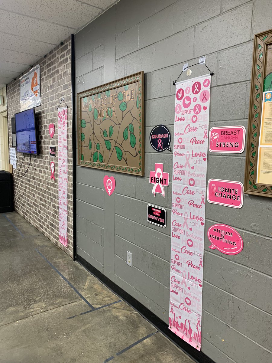 Team 2562, showing support for Breast Cancer Awareness Month! 💗