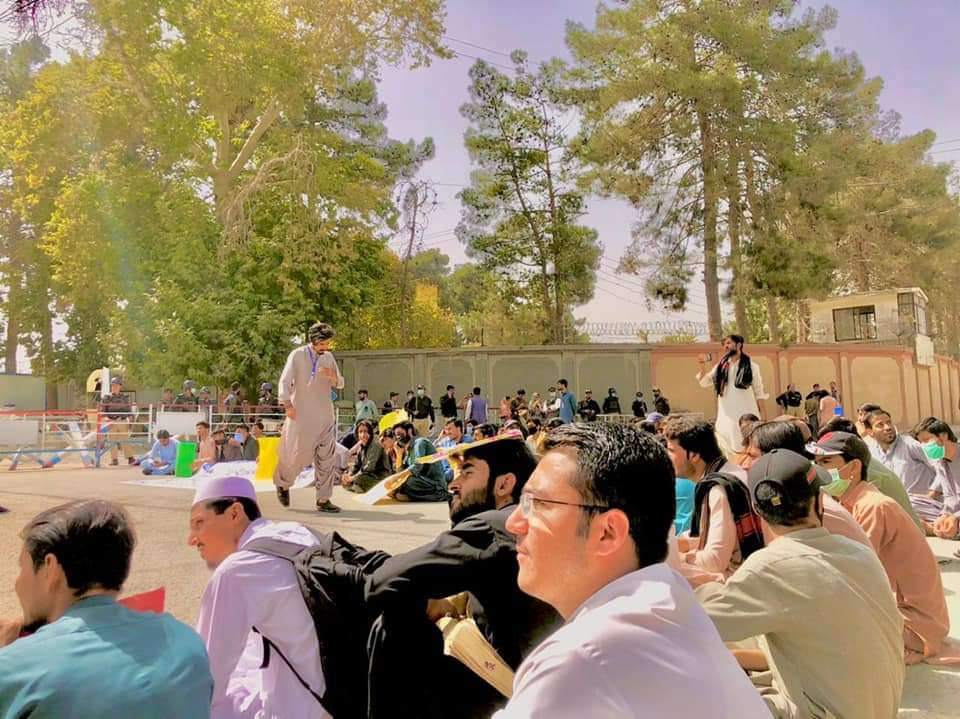 HassnainBalochh's tweet image. Educate Agitate Organise 

#justiceforbalochistanmedstudents 
#WeRejectPmcMdcatTest2021 
#werejecttepsmdcatkeys