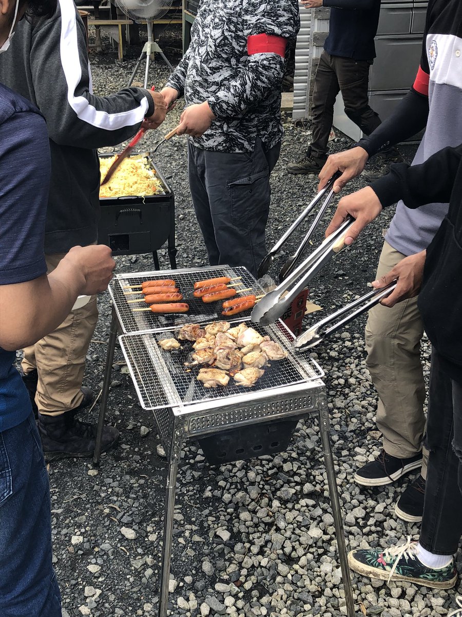 Aki92212992's tweet photo. 昨日はOSGフィールドにて、フォロワーさん達との流&amp;BBQの貸切戦に参加してきました！
皆さんの多種多様な装備や武器の数々は見惚れてしまいますね！😆
また、BBQではみんなで囲んで外で食べるお肉がまた美味で、まったりとした時間を過ごせました。
参加して下さった皆様、ありがとうございました！ https://t.co/NRSUGzXXKv