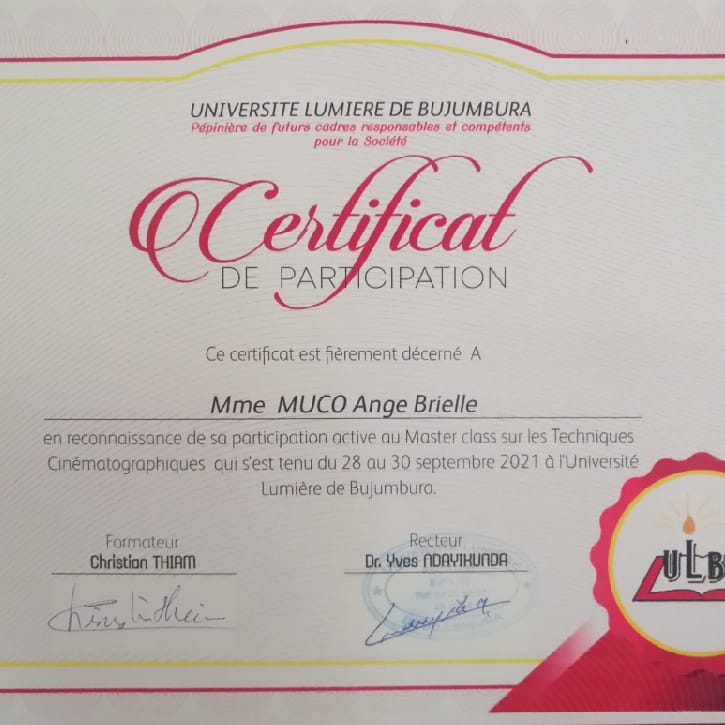 angemuco1's tweet photo. On ne finit jamais d'apprendre. Merci à l'@Ulbuja pour avoir organiser ce master class, et merci à @ChristianThiam pour sa contribution enrichissante qui m'a permis de consolider mes connaissances & ma passion dans le domaine.
#Burundo #Cinema #cadrage #eclairage #Image #montage https://t.co/D4xdCAZfuK