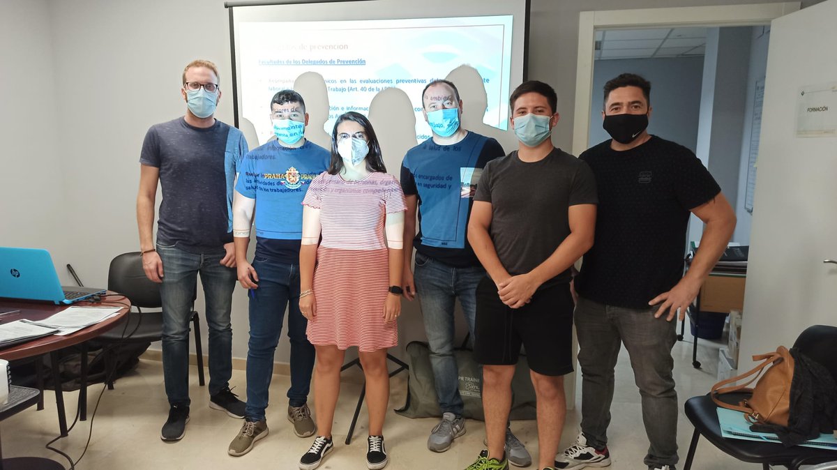 AzulyVerde_'s tweet photo. Primer lunes de octubre y seguimos de formación✌️
Apostamos por la #formación continua de nuestros trabajadores ⛑️📚 de cara al desempeño de un trabajo más seguro y eficiente y en esta ocasión asistimos a un curso de #PRL de la mano de #GabineteSMEPrevención. https://t.co/Oji0uKNqbl