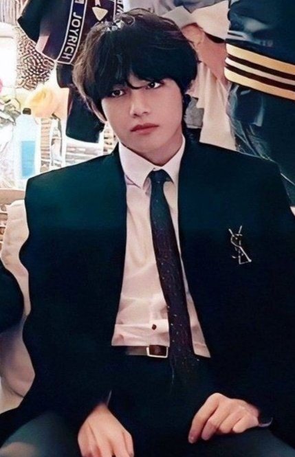 saint2jk's tweet photo. we're sitting on the same table 🏴

#ARMYSelcaDay #ARSD https://t.co/eQJRE8U0vA