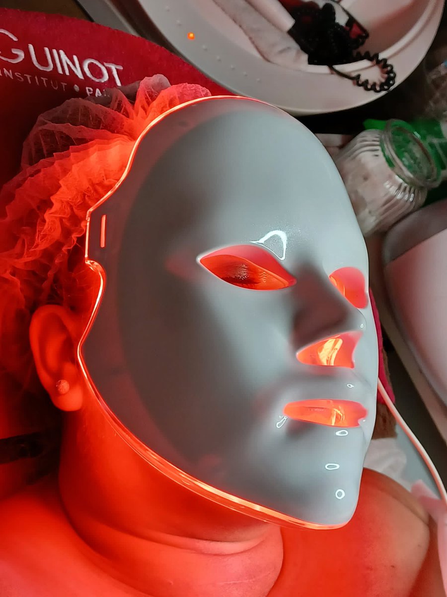 Photon Light Mask - Stand alone treatment      

or 

Add it on to any of our treatments.