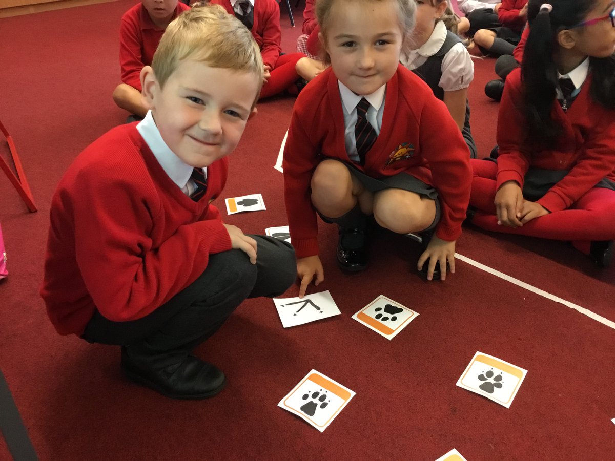 WhetstoneYear2's tweet photo. Year 2 have been exploring animal tracks to launch their new English topic. https://t.co/N1LPrOVoJx