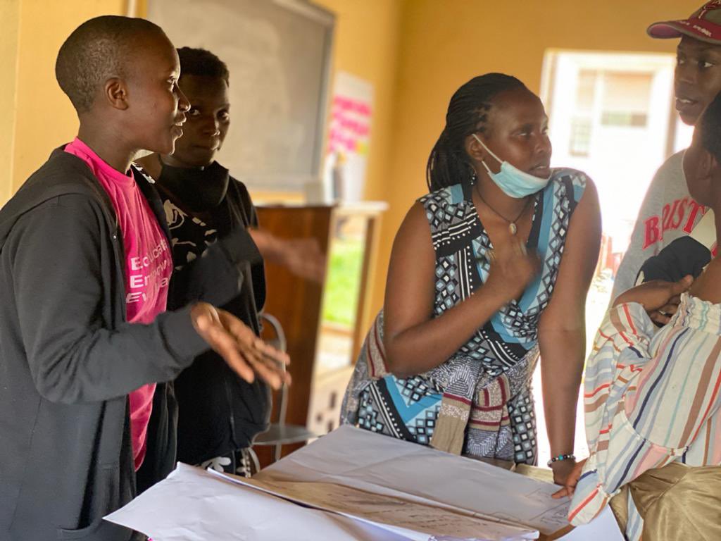 G4ClimateAction's tweet photo. Happening now is the climate captains training with 30 young people in Jinja. Climate education is key in pushing us to our goals by 2030. An informed population steers action. https://t.co/H1wbDztZhL