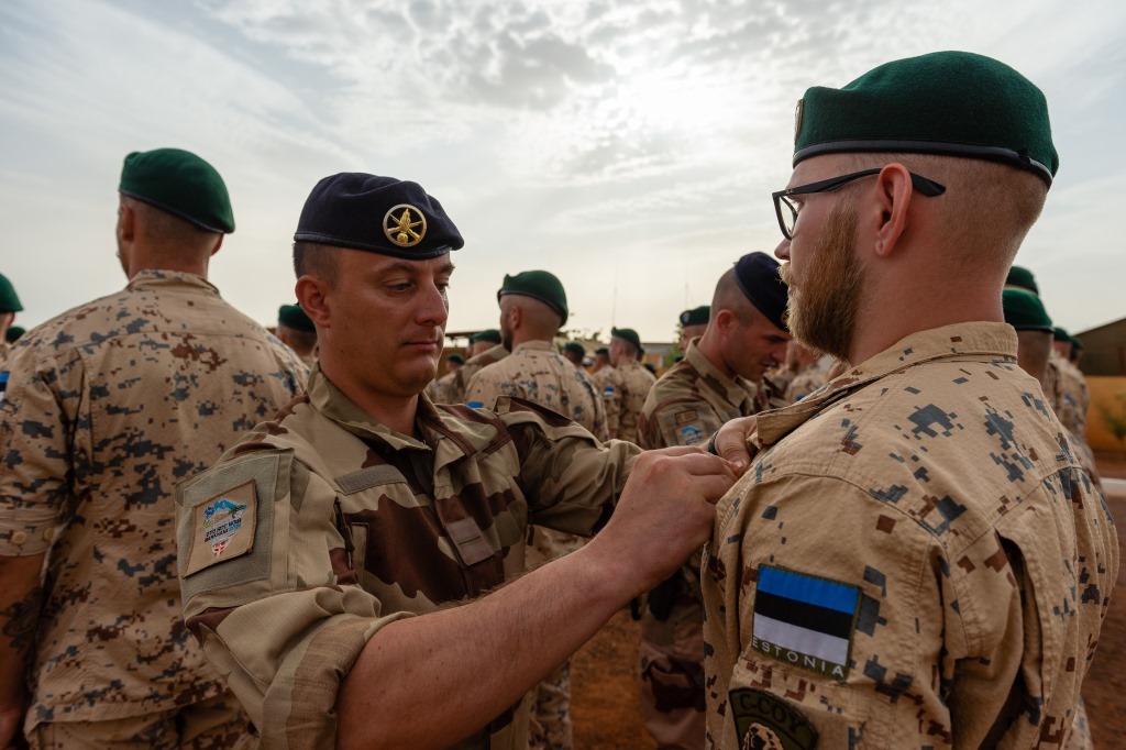 Armée française - Opérations militaires tweet media