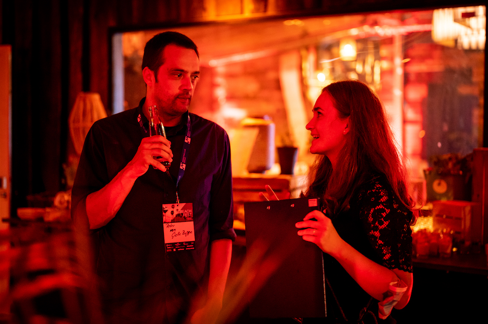 marketingberlin's tweet photo. Der persönliche Austausch ist uns im Marketing Club Berlin wichtig. Insbesondere Anregungen, Ideen und Wünsche unserer Mitglieder:innen sind gefragt. Das #MCBEACHFEST war dafür perfekt.
Der Vorstand des MCB bedankt sich für viele gute Gespräche.
#mcberlin #beachmitte #mcber https://t.co/SOAXEpCwkC