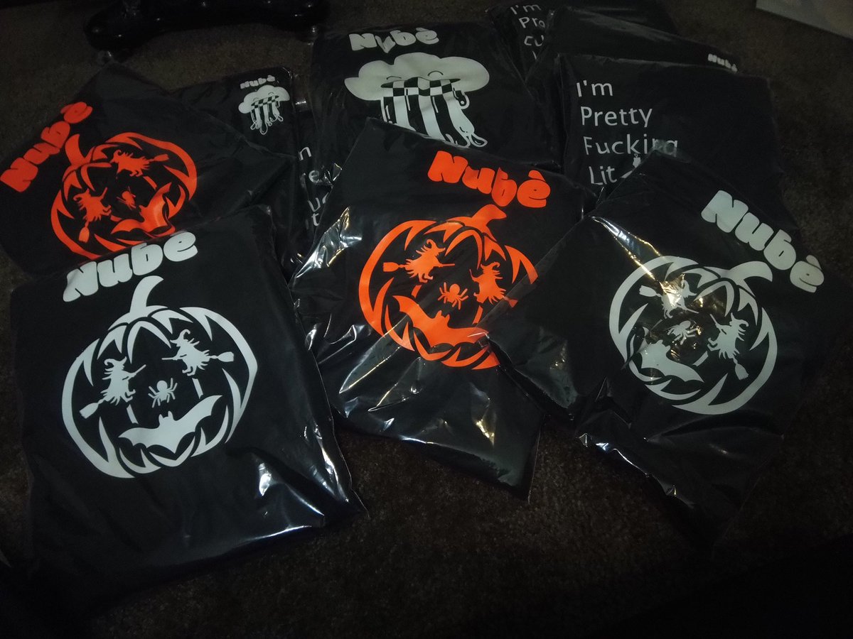 nubedrip's tweet photo. Time for some Fall Favorites with the Nubè “PumpKidd” Shirts Shop https://t.co/RLcz9bntus 
•
#fallfashion #Halloween #LasVegas #pumpkin https://t.co/r1VGflsd4s