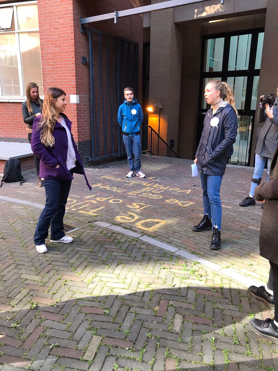 Kijk ze staan <a href="/lijmdezorg/">Lijm de Zorg</a> <a href="/Lisawesterveld/">Lisa Westerveld 🟥</a> #detijdisop