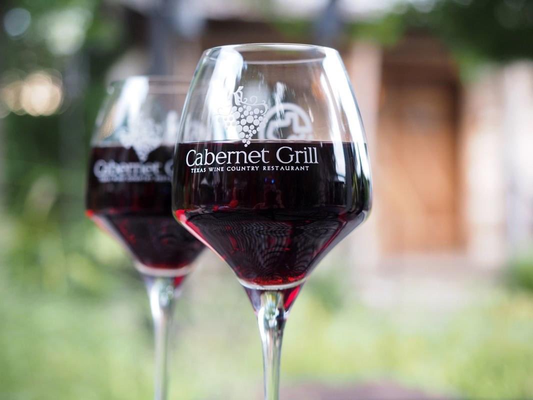 CabernetGrill's tweet photo. October is Texas Wine Month & we are proud to be in the heart of the Texas Hill Country with the largest all-Texas wine list in the nation! We salute the 400+ TX wineries + grape growers, winemakers &staff who have made Texas the 5th largest wine producing state! #txwinemonth https://t.co/WS0OLYvDFd
