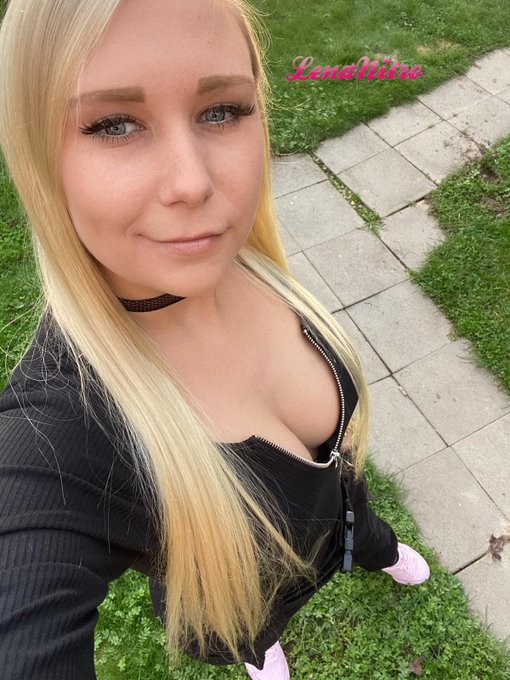 Fr&uuml;h ne Runde spazieren gehen, tut richtig mal gut :-)  https://t.co/kUnH8YcEzK https://t.co/OR8Vycx