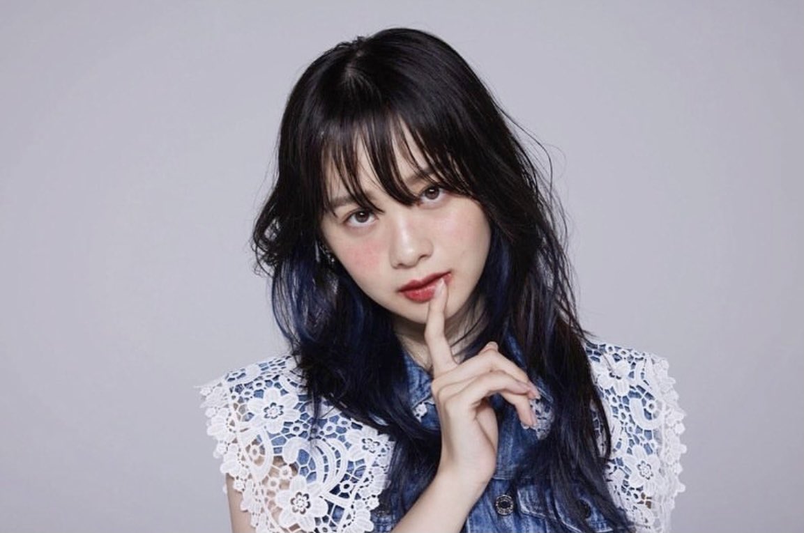 ヘアバンドの子 ソロダンスの子 でめっちゃ話題になってる 横山結衣 よこやまゆい ちゃんです Akb48 横山結衣 根も葉もrumor Cdtvライブライブ ツイレポ