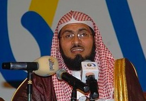 m3takl's tweet photo. نُذكِّر بأن مدة حكم  الشيخ #عصام_العويد قد انتهت منذ يناير 2020، وما تزال السلطة تماطل في إطلاق سراحه.
اعتقل العويد في 2017 وتم اتهامه بـ "تمويل منظمات إرهـ.ـابية" على خلفية مساهمته في جمع التبرعات عبر مؤسسة الإعمار الخيرية، وصدر ضده حكم بالسجن 4 سنوات مع وقف التنفيذ لسنة واحدة. https://t.co/8fQC2wJLKR
