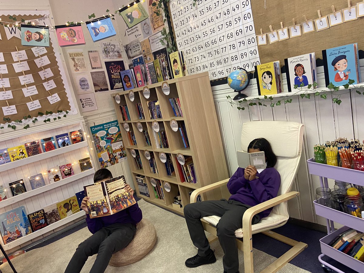 MissTuddenham's tweet photo. 6TU have been enjoying some relaxing reading time in our new book corner📚 @AndertonPark https://t.co/NtbBednNcr