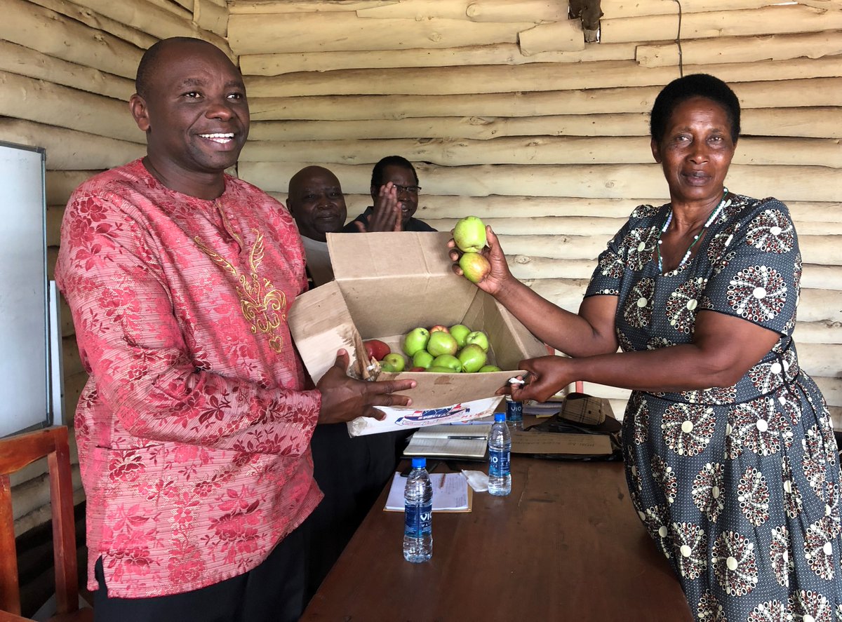 PUM’s #horticulture experts will work together with <a href="/TechnoServe/">TechnoServe</a> Uganda in the HortiMAP programme. We are happy to collaborate and empower farmers and #smes with skills and sector knowledge.
Read more here:
pum.nl/en/what-we-do/…
#youthemployment #foodsecurity