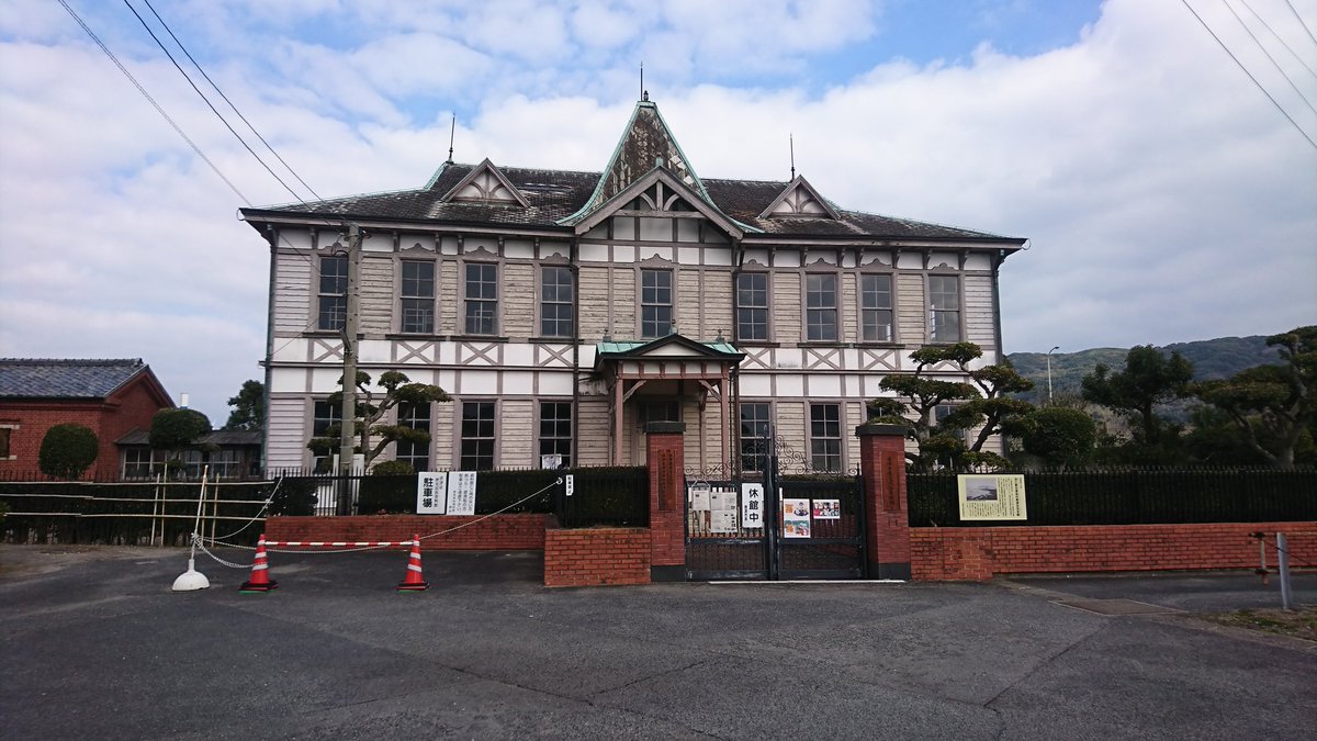 #いちばん古いゾンサガ画像
初代アカ確認してみたら2019.2.2に衝動で初佐賀して、まず最初に西ノ浜でアイドル書きに行った時
あと初掲載絵は愛ちゃんだった、始まりの愛ちゃん