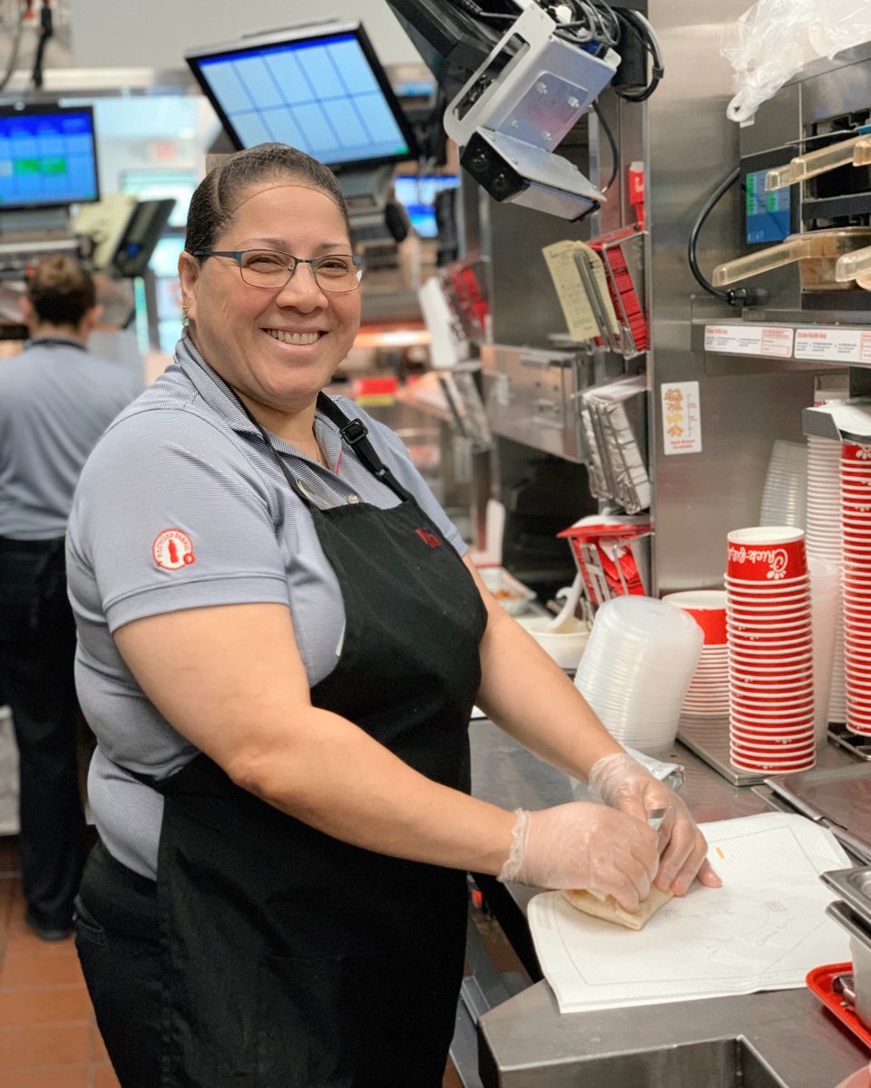 ThoroughbredCFA's tweet photo. Happy Monday Franklin! 
Start your week off right and enjoy some Chick-fil-A for breakfast today! 
.
.
#heretoserve #thelittlethings #franklintn #franklineats #williamsoncountytn #coolsprings #coolspringstn #chickfila #cfa #happymonday #monday #mondaymotivation https://t.co/VsGVrmKN5u