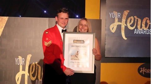 MartinTideswell's tweet photo. 💛🖤 Smashing gallery of images from the @Heroes_Awards. 
Thanks to everyone who made it such a special night. 
Planning starts now for 2022 👍 https://t.co/krBczuW1NF https://t.co/bEr3dUmOfM