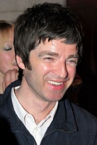 liam and noel every six hours (@gallaghershours) on Twitter photo 