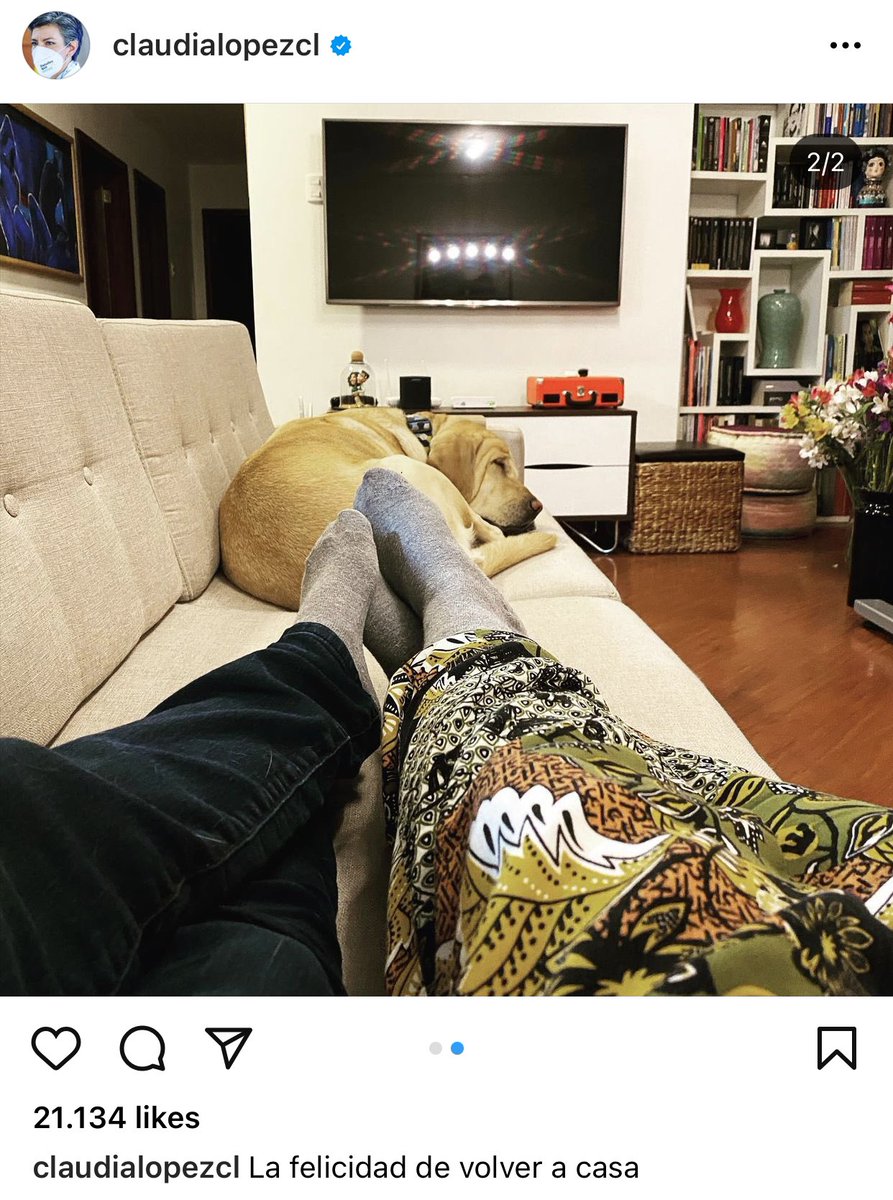 MiguelUribeT's tweet photo. Claudia López completamente desconectada. No fue capaz.

Mientras ella descansaba en su casa, los vecinos de Bosa sometidos a los criminales y terroristas que gozan de la permisividad de la Alcaldía.

La inseguridad desbordada en Bogotá. https://t.co/Ebdx7ORnbF