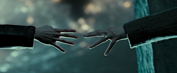 𝙖𝙣𝙣𝙚 リーマスは トンクスとの年の差や社会的に差別を受けている人狼であること そのため経済面にも影響があって自分が貧しかったこと それもあって自己肯定感が低く トンクスへの気持ちを押し込めて接するんだけど 手が届きそうで届かないこの描写 𝙖𝙣𝙣𝙚 リーマスは トンクスとの年の差や社会的に差別を受けている人狼であること そのため経済面にも影響があって自分が貧しかったこと それもあって自己肯定感が低く トンクスへの気持ちを押し込めて接するんだけど 手が届きそうで届かないこの描写