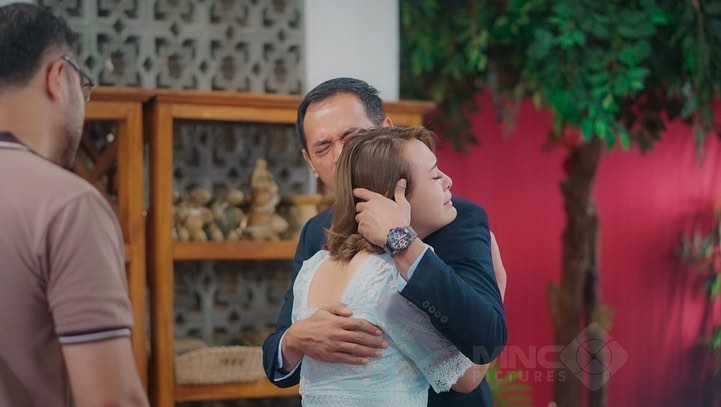 lilliviaa's tweet photo. Aaaa gasabar liat acting mereka berdua, belum apa apa udah ikut cirambay duluan 🥺😭😭😭😭

#IkatanCintaEp460 https://t.co/cVVYul4ksD