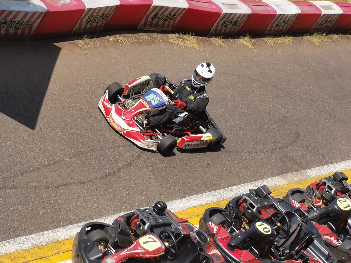 liuxiyuan2005's tweet photo. Zhuzhou International Kart Circuit👏
#karting #kart #artkart #rotax #rotaxengine #maxxis #maxxistires #maxxistire #gopro #gopro8 #goprohero #goprohero8 #goprohero8black #iame #iamex30 https://t.co/Ddn6FHrrzp