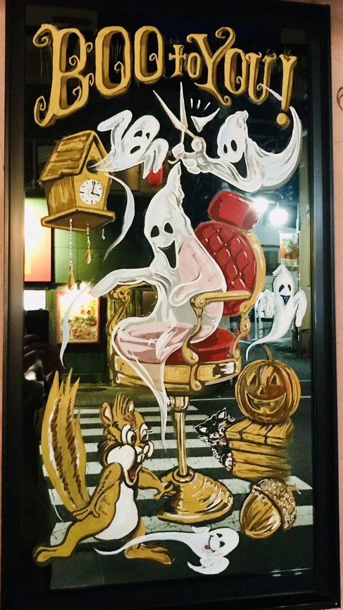 Hand painting #Halloween #windowpaint #doodlestokyo #boo #spooky #brushlettering