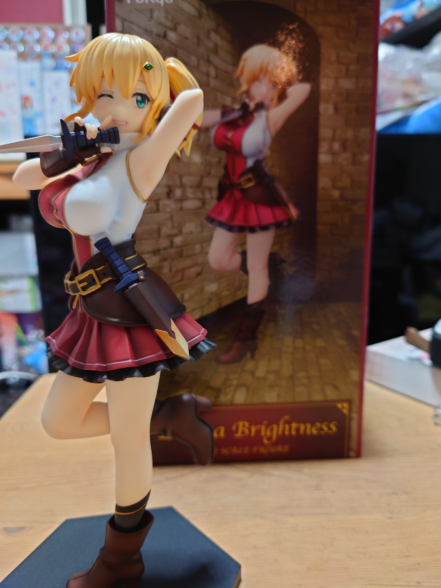 エマ・ブライトネス　1/7 フィギュア　f:nex 俺だけ入れる隠しダンジョン エマ・ブライトネス 1/7スケール