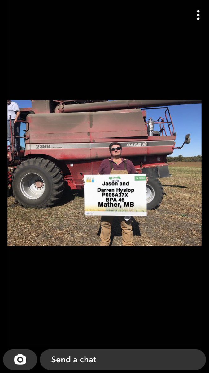 Great job once again by the Hyslop crew - congrats on a great P006A37X soybean crop @actionj46179582 <a href="/PioneerSeedsCA/">Pioneer Seeds Canada</a> #yieldhero21