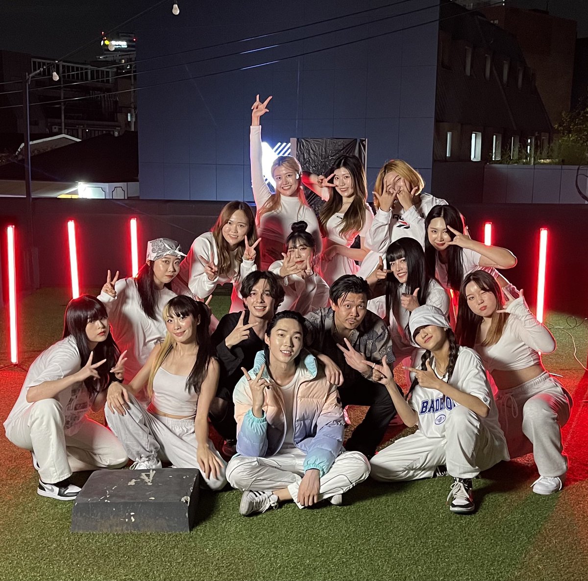 mad69rigal's tweet photo. produce x 101に出演してたパク・ユリさんのMVにダンサーとして出させていただきました💗是非見てください！

#박유리 

https://t.co/o1QaBlJa9B https://t.co/SUAqhC0ABy