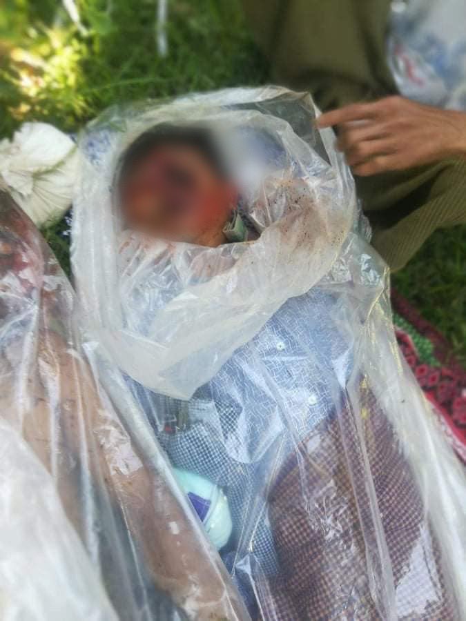 shafiur's tweet photo. #Oct4Coup Shwe Ku Village, Khin Oo Township, Sagaing

3 VILLAGERS EXECUTED BY SAC 

Displaced villagers Aung Phyo, Aung Myint Soe &amp; Sein Po had fled but returned to feed their cows. Ordered to lie down and then shot in the head. from Khit Thit

#WhatsHappeningInMyanmar https://t.co/EAOXcs09OE