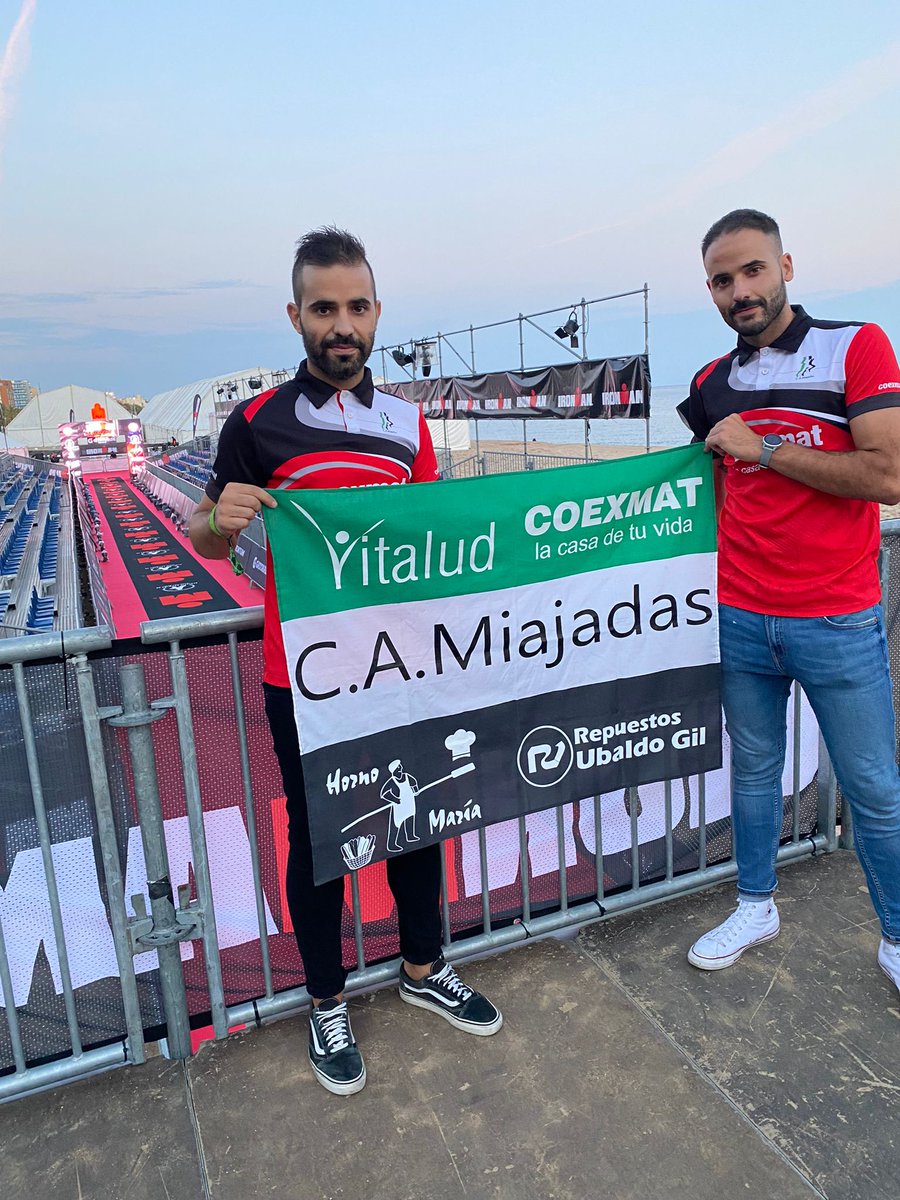 CAMiajadas's tweet photo. Y el plato fuerte del fin de semana nos le sirven nuestros "hombres de acero", Jorge y Jesús @CoexmatGamma han realizado el medio Iron Man en Calella, con un tiempo complicado que no les ha impedido disfrutar al máximo de semejante experiencia. Inolvidable. Grandes los dos👏👏👏 https://t.co/ieQXJPMsG5