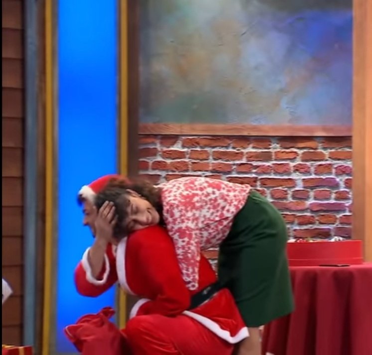 Cenan ama tuğbanın saçlarının fanatiği olan"♥️