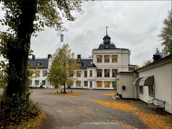 RingstromOla's tweet photo. Finally, after 18 months in remote mode we are officially reopening our office today. Meeting colleagues and get a spontaneous chat, a hybrid work model with new office space for #innovation and great discussions will all be part of the time to come. #saslife #hybridworking https://t.co/Tx9AUoOjfb