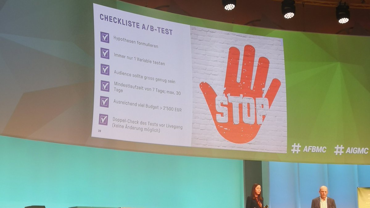 “Testen, testen, testen”.. Sehr spannender Vortrag von <a href="/thomashutter/">Thomas Hutter</a> zum Thema A/B Testing und Lift-Studien. Hypothese aufstellen, 1 Variable testen und ein Mindestbudget sind wichtige Punkte, die beachtet werden müssen.
#AFBMC