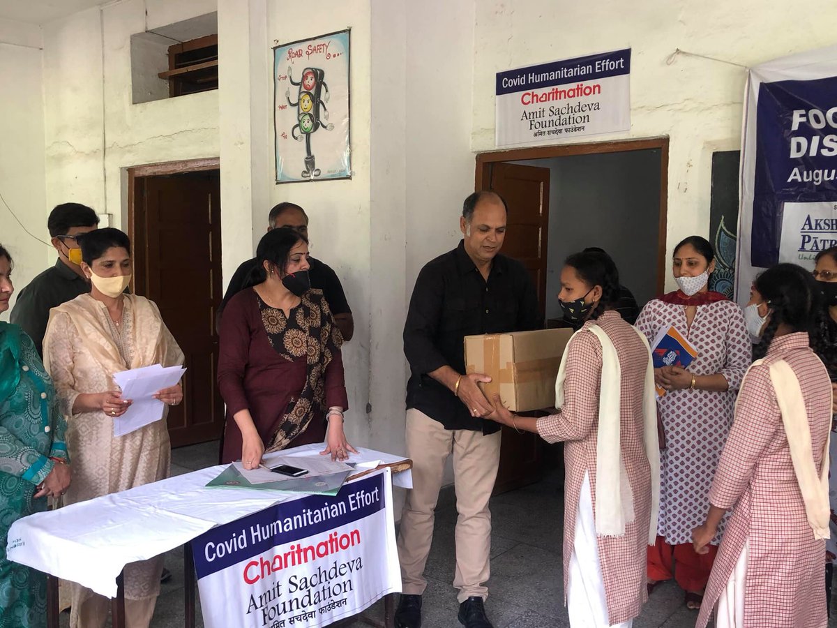 Covid-19 humanitarian work in Dehradun, India  #amitsachdeva #mugdhaarora #mahatma #mahatmagandhi #mahatmaaward #csrliveweek #csrshow #amitmahatma #amitsachdeva #amitsachdevamahatma #Bapu #Covid_19 #amitsachdevafoundation