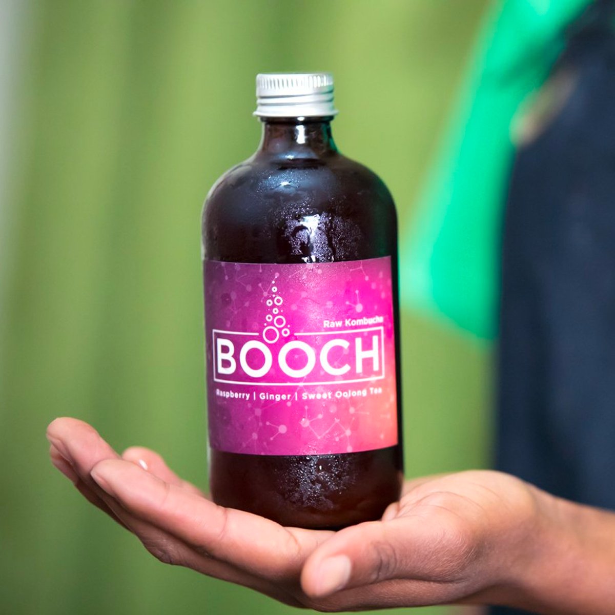 chupachapKE's tweet image. Order some BOOCH on bit.ly/3A6FEtZ to boot you up into the week. The brew uses fresh organic fruit and ginger as flavor and the result is a deliciously refreshing health tonic to water down all your blues #Kombucha #MondayBlues #FermentedTea #Kombucha