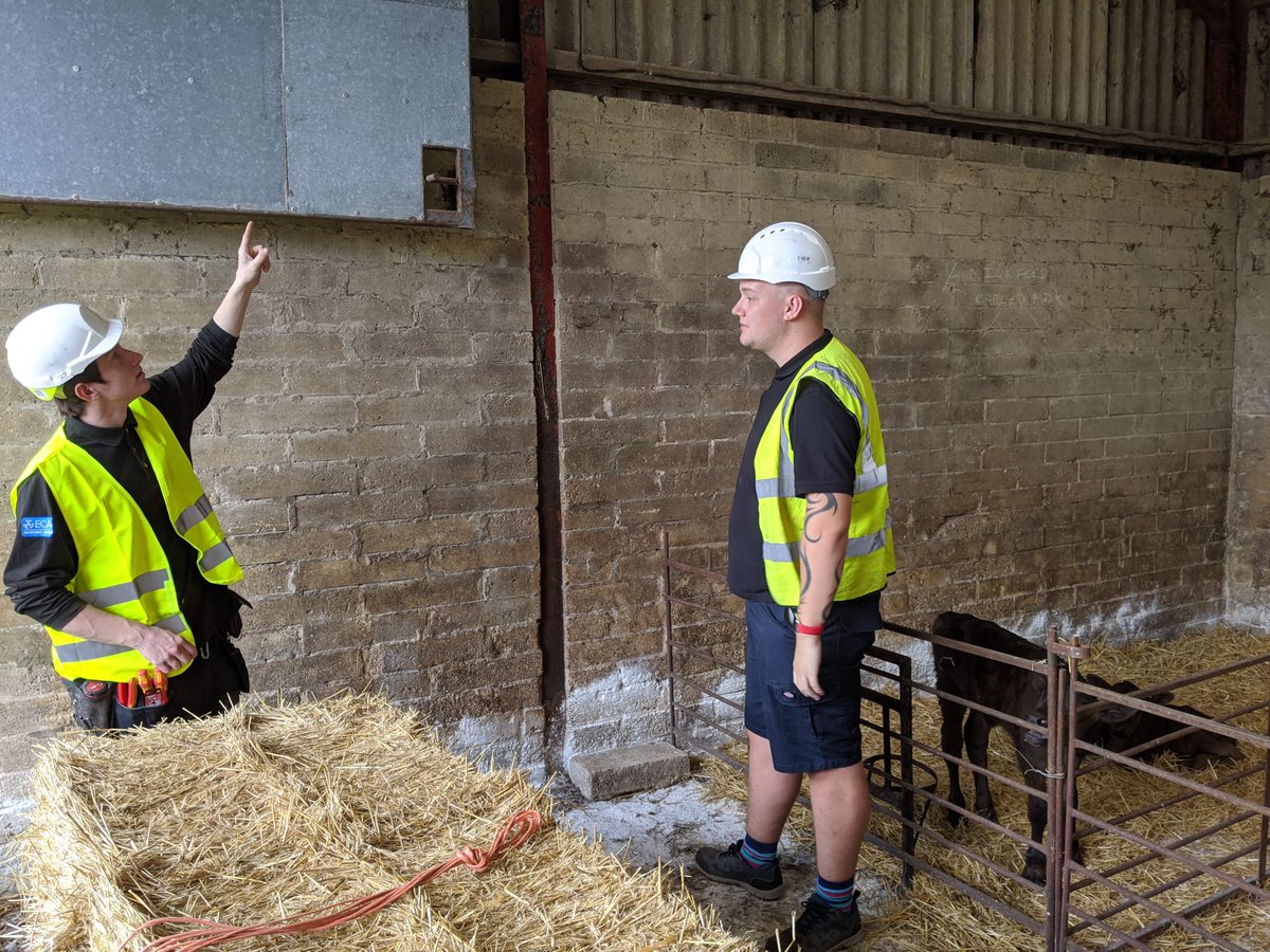 ETL Electrical Solutions - Providing electrical solutions at home and at work... No matter how big or small the job. ⚡️

Keeping the lights on across the Isle of Wight. 💡

☎️ 01983 300 301
💻etl-electrical-solutions.co.uk/#contact 

#electrician #EVchargers
#isleofwight 
#ETLElectricalSolutions