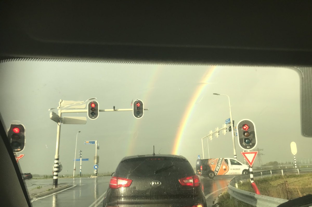 Wilde foto appen, lukte niet. Dacht dan maar facebook lukte ook niet, insta ook niet 🙈 dus bij deze twitter een foto